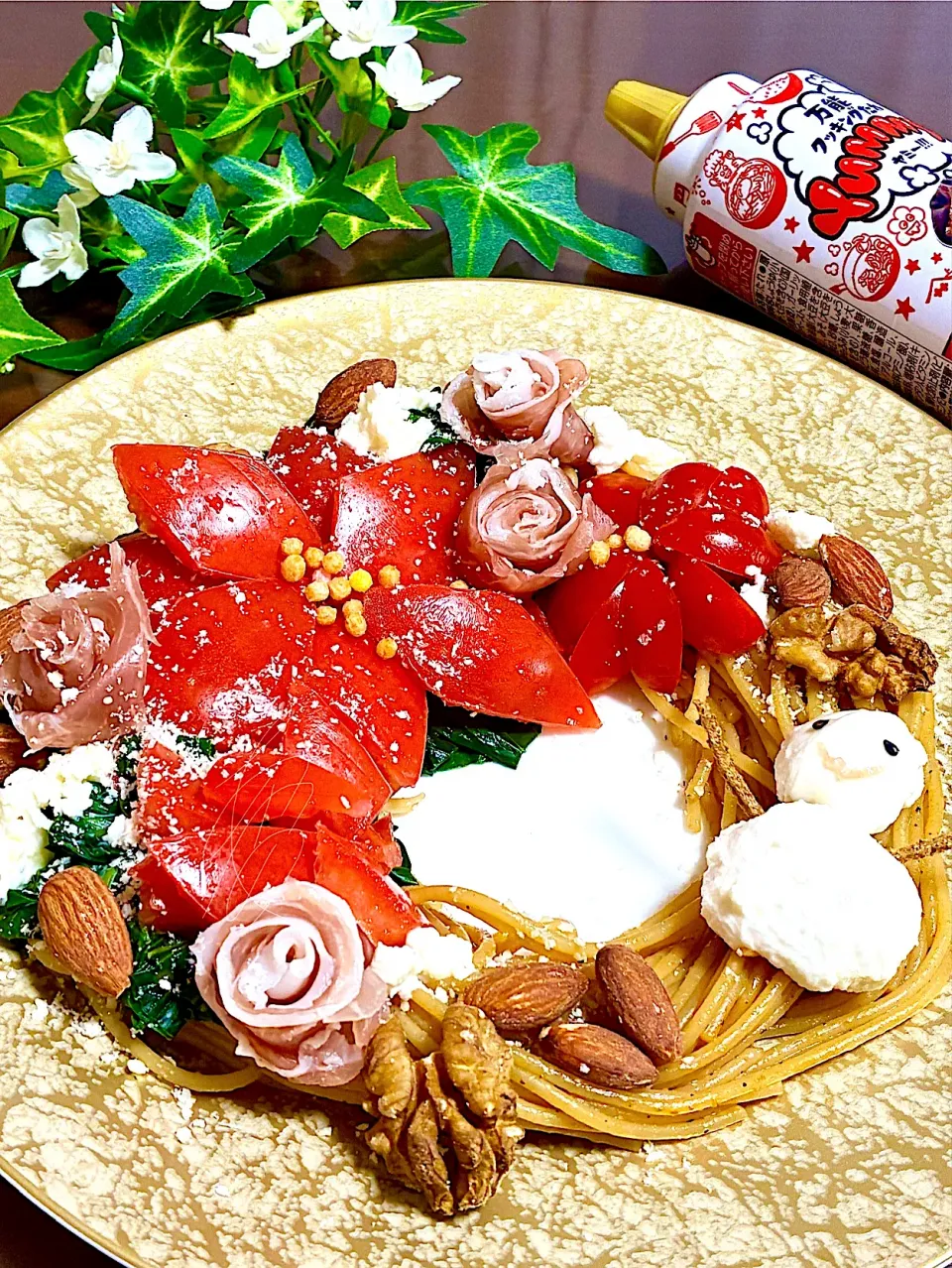 クリスマスリースのパスタ🎄|あやめもちもちさん
