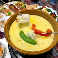 初めてのチーズフォンデュです| ことはさん