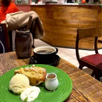 |花田🍖彩音さん