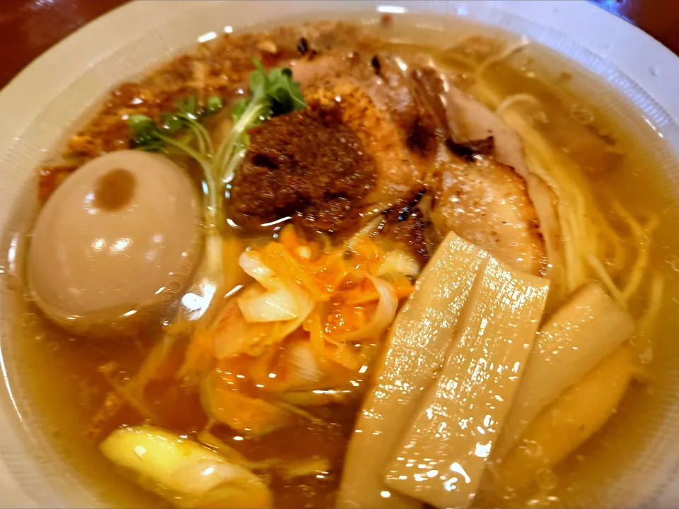 【期間限定】
【TRYラーメン大賞2019 - 2020 
新人賞 にぼし部門1位】 
新潟中華そば うめ川 
あっさり味噌中華そば (麺180g、1,000円) 
＋味玉 (うめ川Tシャツ着用で無料)
@板橋区役所前5分 
(JR板橋駅から徒歩19分) 
25348
〈醤171塩57噌󠄀27タ12昆9出17 F18冷27混5つ3焼1ポ1〉|大脇さん