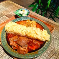 福井旅丸岡の本土坊さんの牛スジカレー🍛んまい