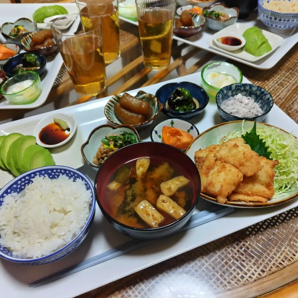 白身魚の唐揚げ定食です✨|rikako♪。.:＊さん