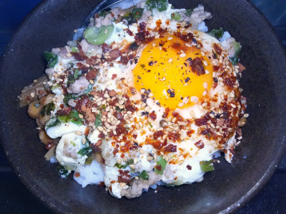 なめ茸入りショゴス丼|darkbaronさん