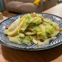 キャベツと干しエビとレモンのナンプラー炒め|いがをさん