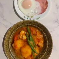 チキンのトマト煮とハムエッグ|めんちゃんさん