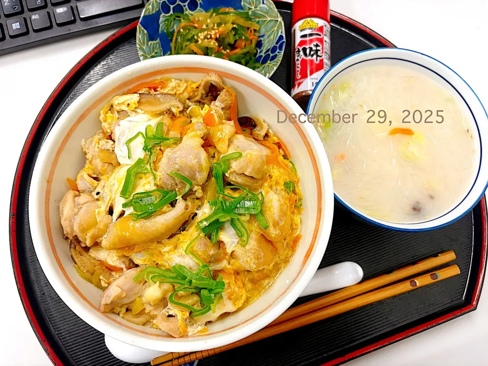 🅜🅔🅝🅤 ちょー出汁ჱ̒  ｰ̀֊ｰ́ )親子丼🥢|Tsuu_chan‪ ·͜·♡‬さん