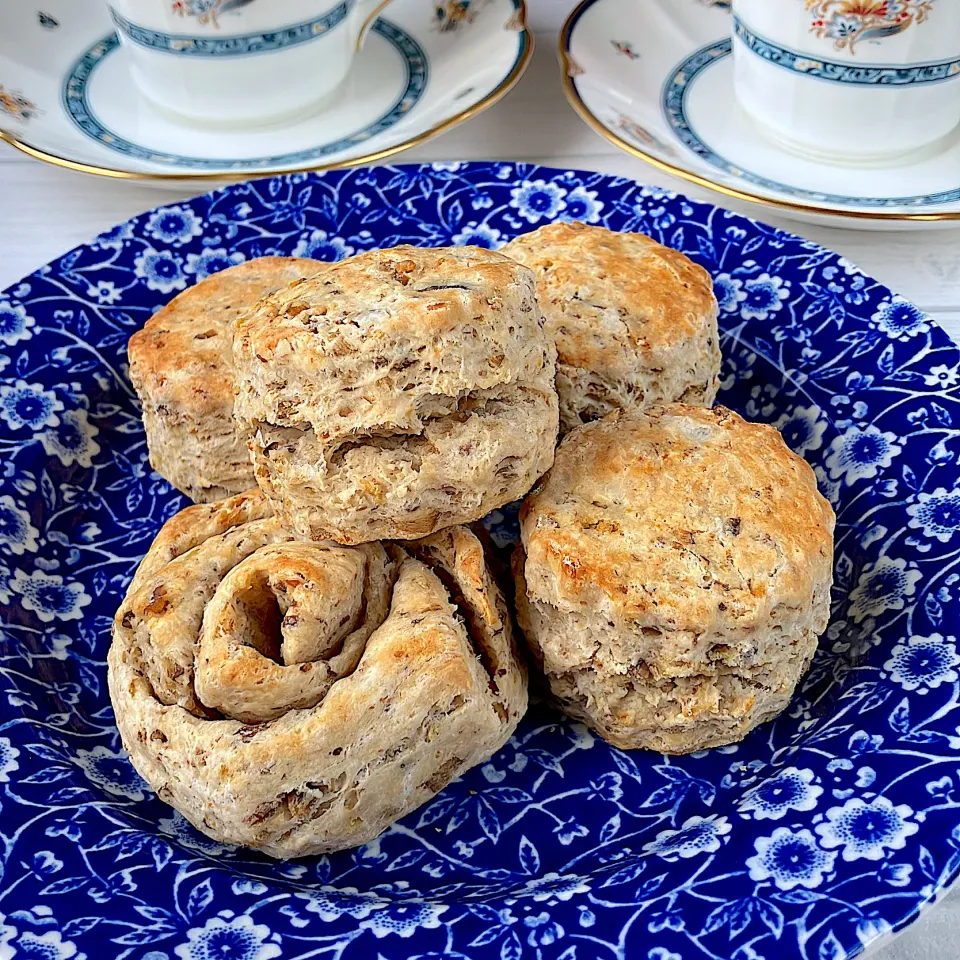 【シュトーレンの残り材料で作る甘栗たっぷりスコーン】紅茶とお菓子と時々ごはんさんの料理 甘栗のスコーン〜『100均甘栗のマロングラッセ風』使用 〜|紅茶とお菓子と時々ごはんさん