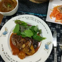 ビーフステーキキンカンソース＆りんご人参のサラダ|samutanさん