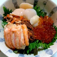 ふるさと納税丼（ホタテ、イクラ、セイコガニ）|心に七つの傷の男さん