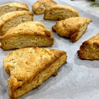 自家製マーマレードで卵・乳製品・砂糖無し♡全粒粉マーマレードスコーン|みよさん