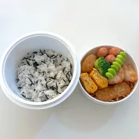 梅しそチキン
梅しそカツ
ハッシュポテト
チーズウインナー
卵焼き
ブロッコリー
枝豆
梅ひじきご飯|ayumomさん