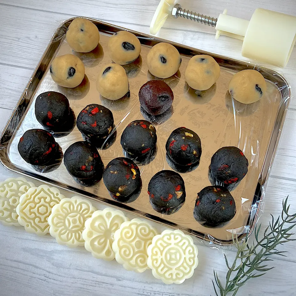 今日は月餅づくりの日(帰省手土産に😊)|紅茶とお菓子と時々ごはんさん