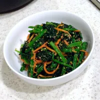 にんじん入り♡ほうれん草ごま和え♡|GGGさん