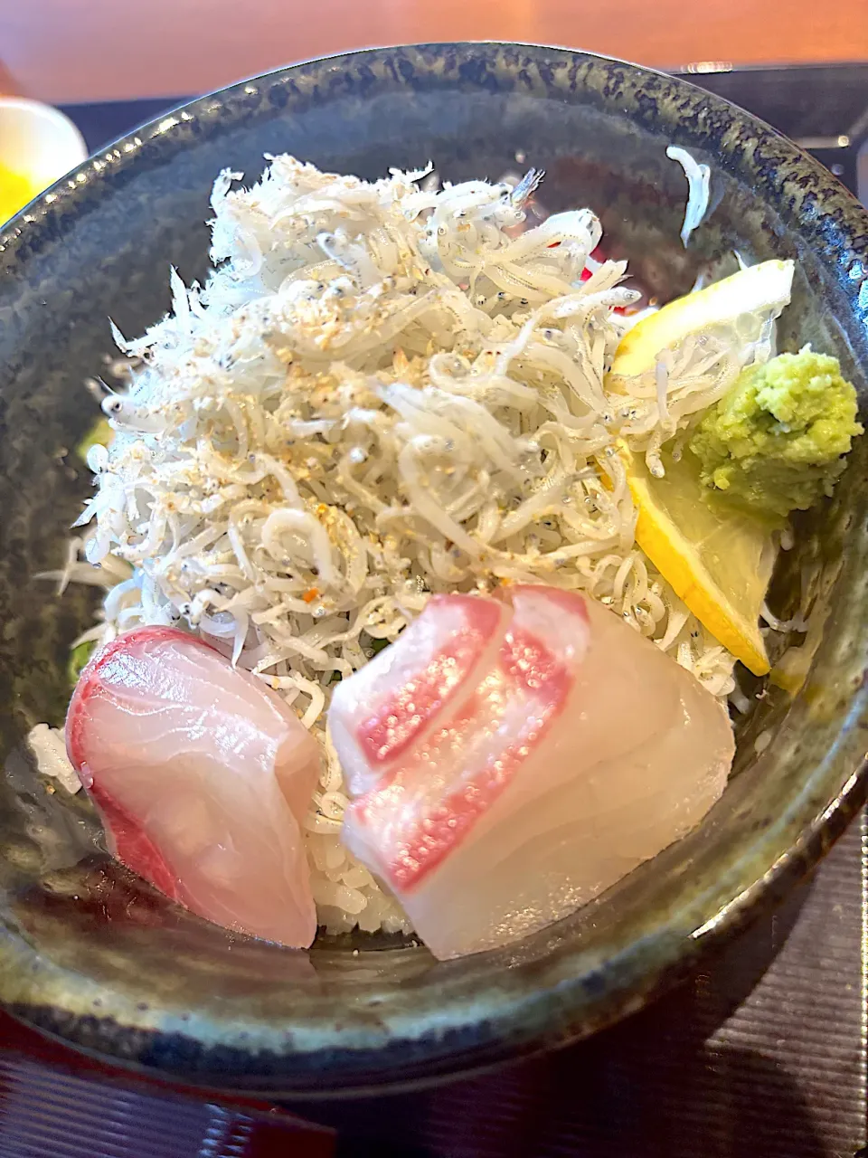 生しらす丼|saturnさん