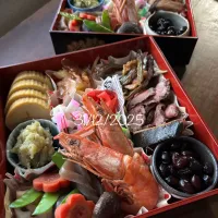 あさかさんの料理 伊達巻き入りおせち