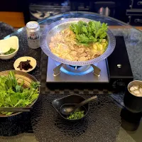 2025年大晦日✨今年も残すところあと数時間になりました！今年最後の晩酌ごはん🍺🥃大晦日は毎年恒例の鴨鍋です🍲✨|yokoさん