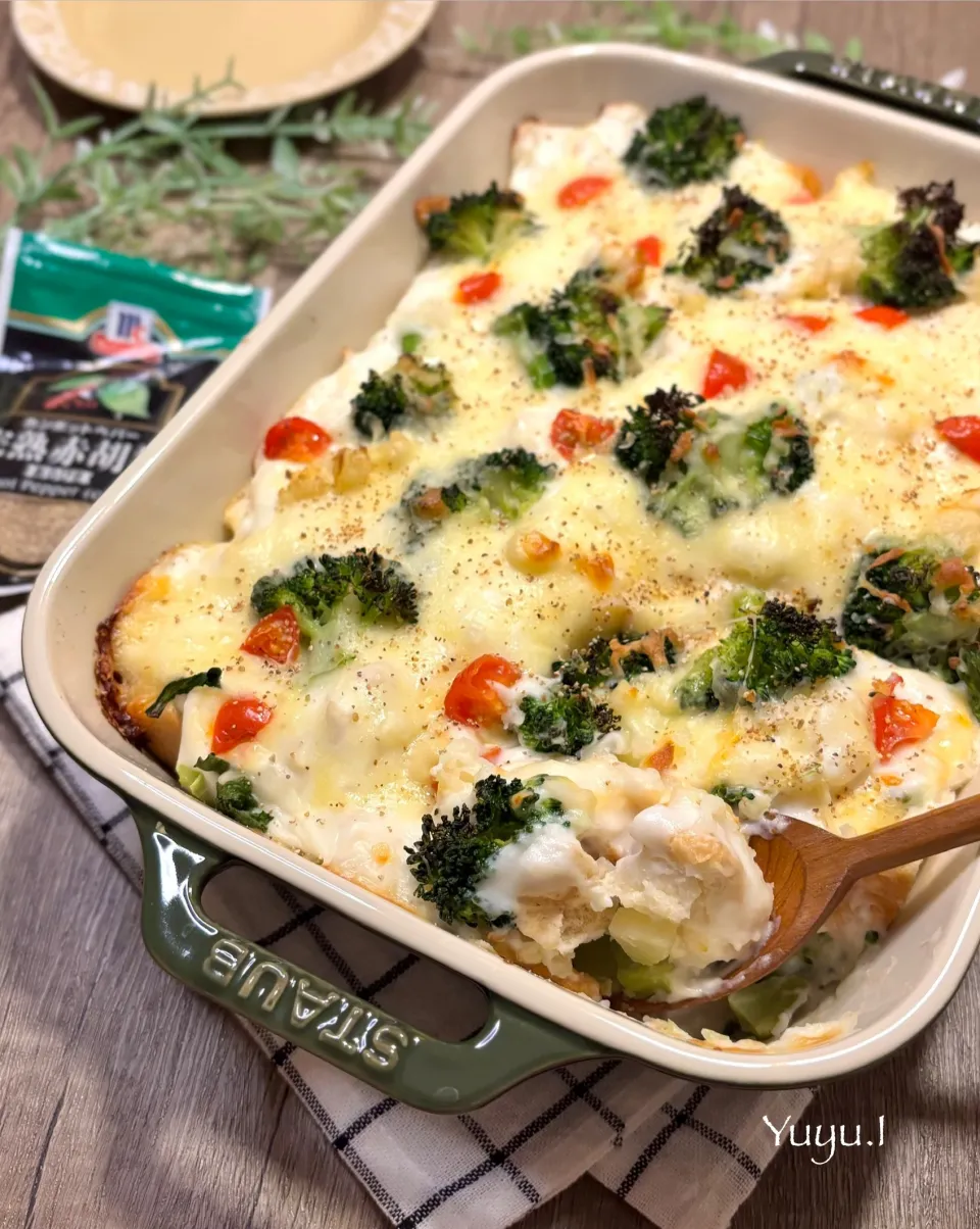 胡椒香る大人のチキンポテトグラタン|ゆーこどんさん