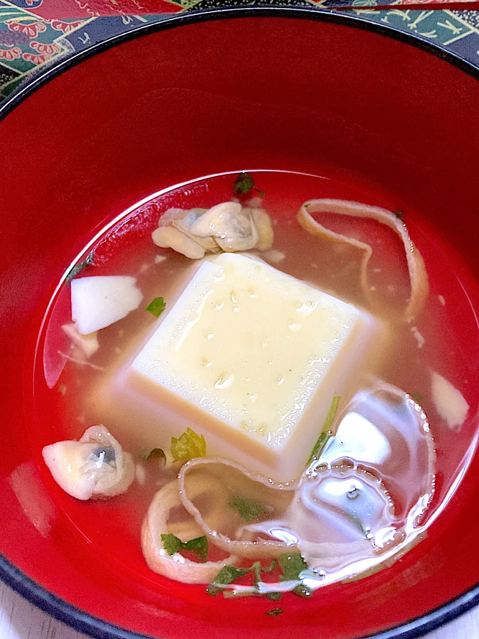 たまご豆腐入り蛤のお吸い物|Ayaさん