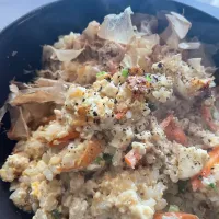 木綿豆腐でかさ増しチャーハン|にゃふてん⛩️さん