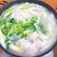 ③1月1日・［元旦の晩ご飯😊✨］・フグチリ鍋❣️（フグは見えないけど😅）