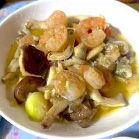 アヒージョ🍄🦐🦪🧄🌶️