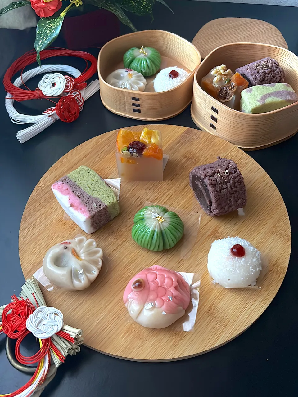 お正月に和スイーツお重|とんちんさん