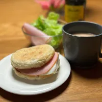 12/30の朝食　エッグマフィン|yoneさん