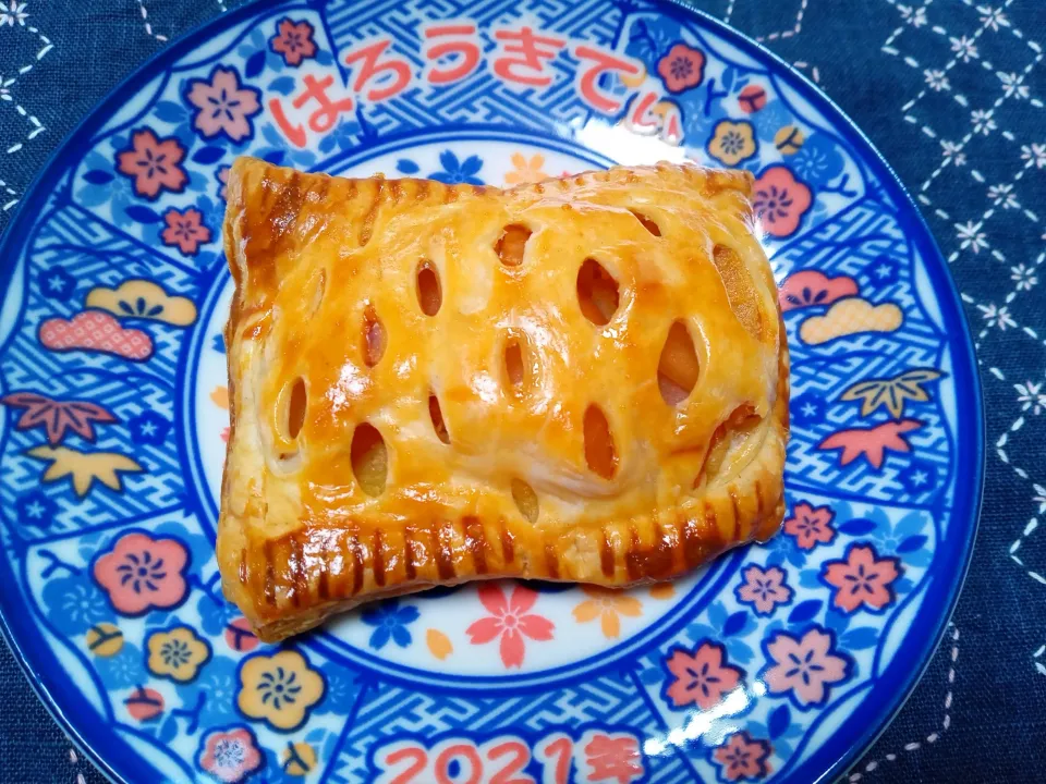 アップルパイ　さつまいも入り|よっちびやばんぶーさん