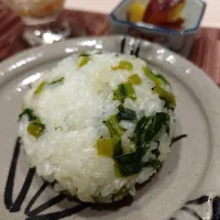 大根菜めしのおにぎり