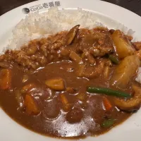 海の幸カレー🦐🦑🐟ヤサイトッピング🍠🥕🧅5辛🔥|buhizouさん