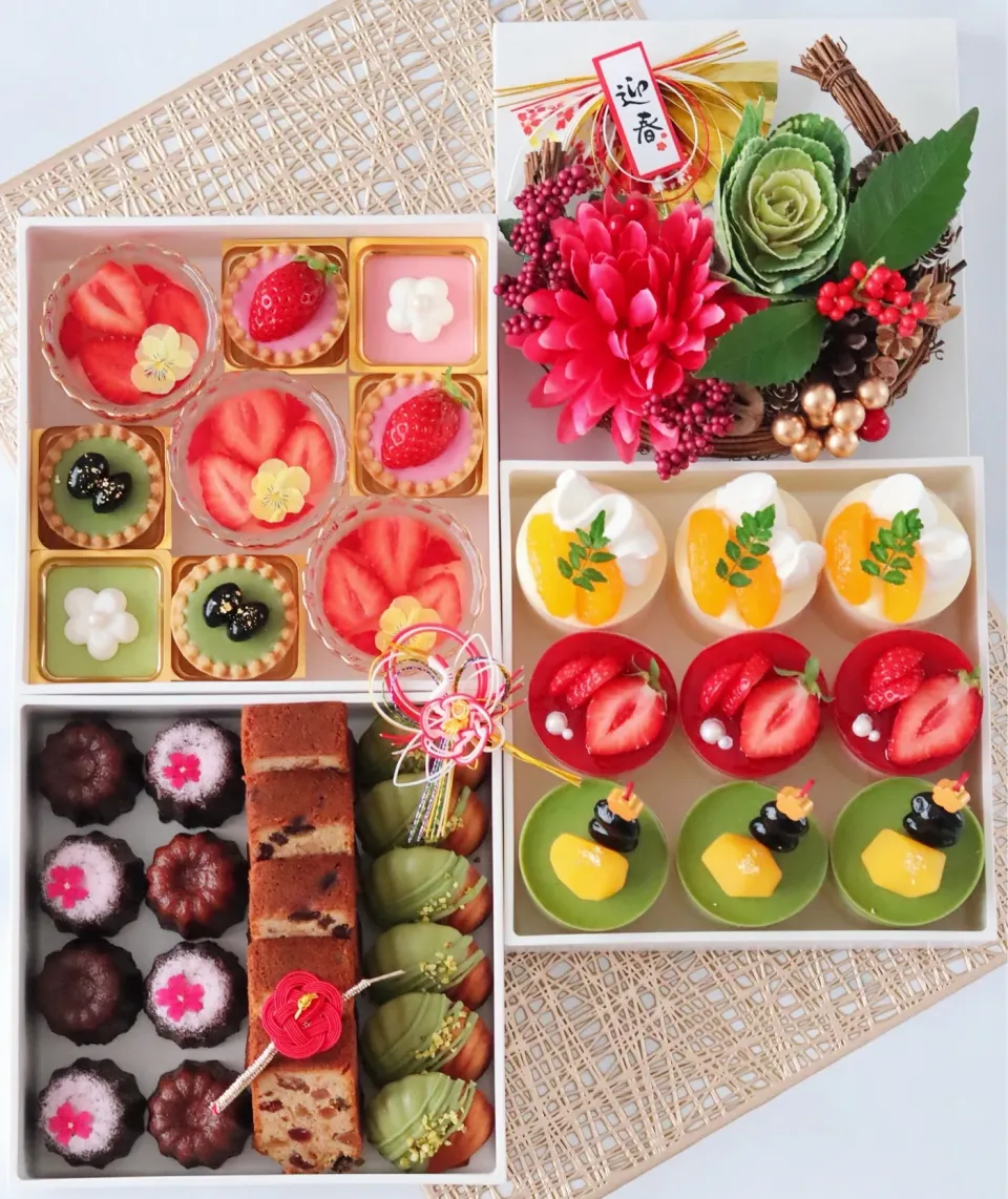 スイーツおせち🍰|moeさん