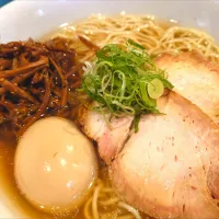 【食べログ ラーメン TOKYO 
百名店 2018~2025 選出店】
【2017年創業】 
かしわぎ 
塩ラーメン（850円） 
＋味玉（120円） 
＋メンマ (150円)
@東中野分
(JR新大久保駅から徒歩19分)
26003
〈醤0塩3噌󠄀0タ0出0F0冷0混0つ0〉