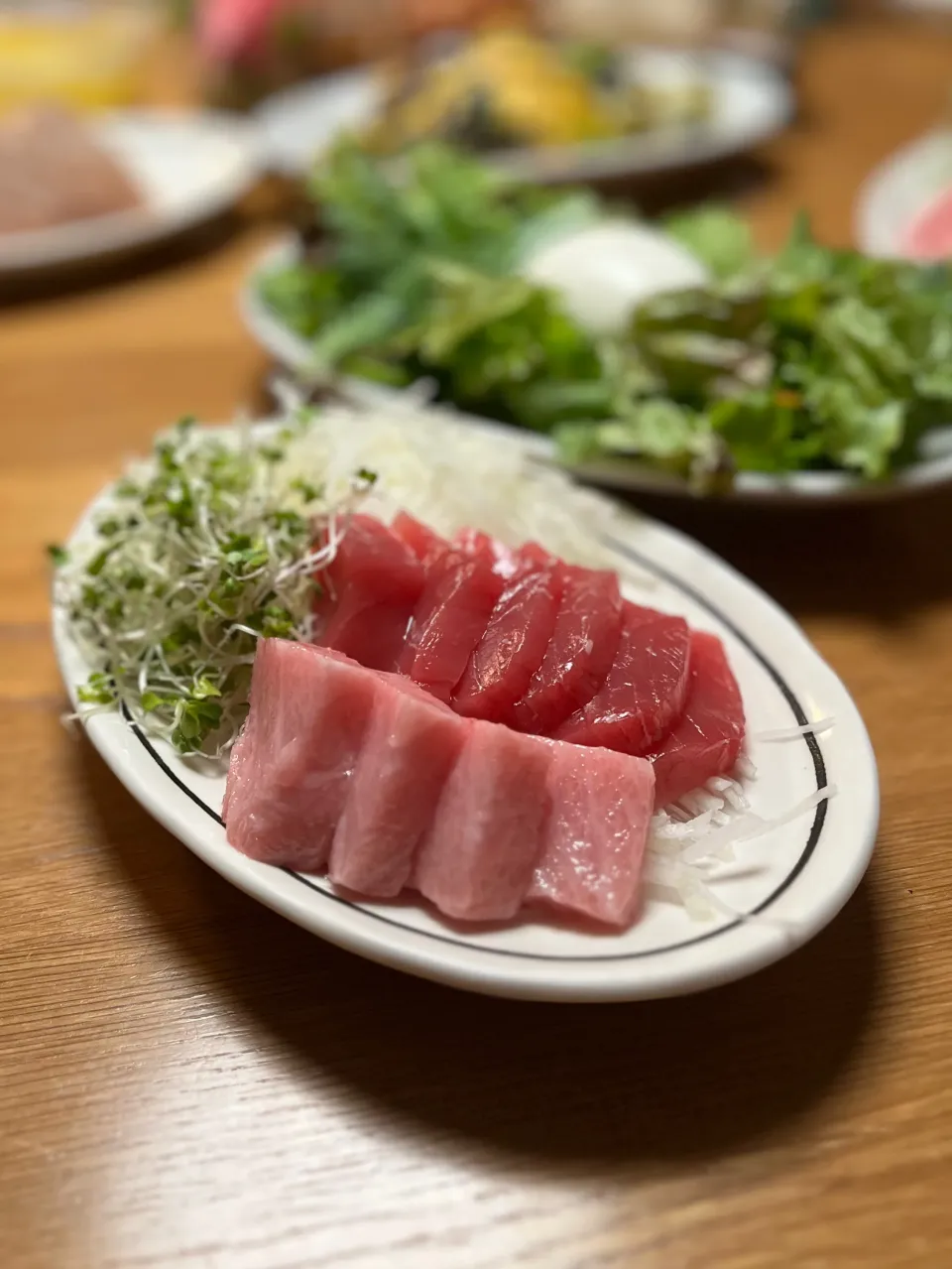 1/3の夕食　小田原で仕入れた生鮪の刺身|yoneさん