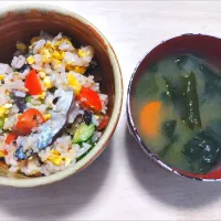 2026 0103　しめさばちらし　ほうれん草とにんじんのお味噌汁|いもこ。さん