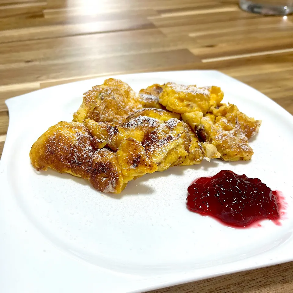 オーストリア🇦🇹のパンケーキ　カイザーシュマレン|きなこもちさん