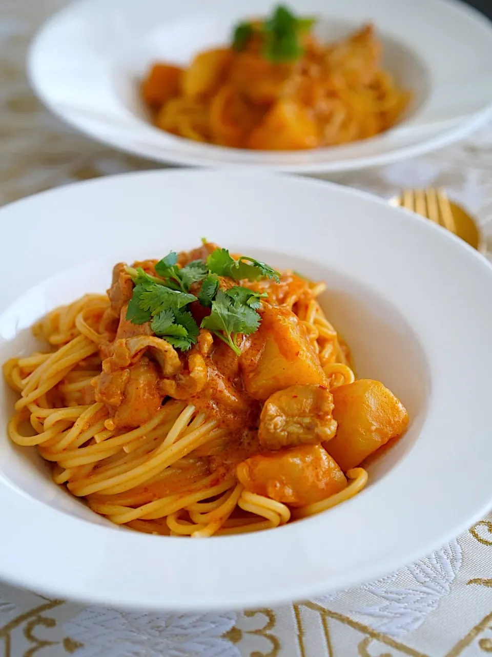 マッサマンカレーでパスタ|てつやさん