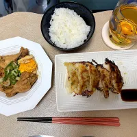 鳥のさっぱり煮と餃子🥟| S h i z🦋さん