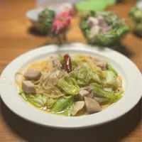 1/4の夕食　ハムとキャベツのペペロンチーノ