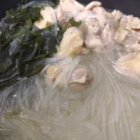 ☆☆ワカメと鶏肉と春雨のヘルシー鍋|ひつじ先輩さん