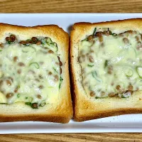 ☆しらす納豆チーズトースト|まぁたんさん