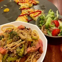 ブロッコリーとベーコンのトマトパスタ　ジャガイモチーズ|とゆあさん