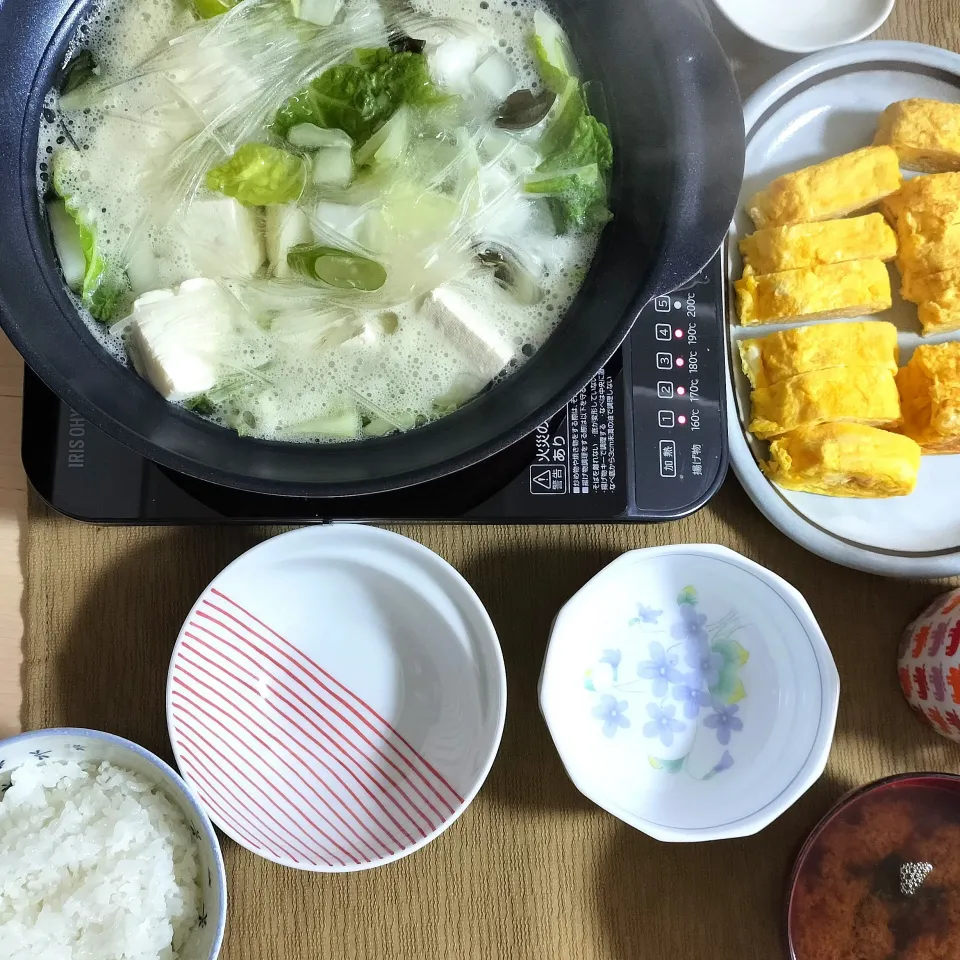 🌛*゜湯豆腐 / だし巻き玉子 / 味噌汁|Ayakaさん