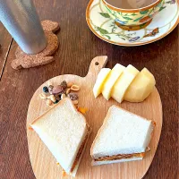 朝ごはん♯オムレツサンド|小松菜さん