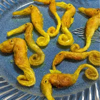 タツノオトシゴの揚げ焼き風|あやめもちもちさん