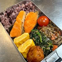 お弁当|メガネおばさんさん