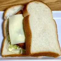 ☆チーズチキンカツサンド|まぁたんさん