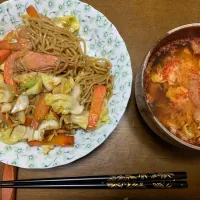 昼食　エビ🦐焼きそば|ATさん