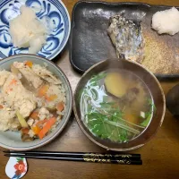 夕食　サゴシに塩焼き　炊き込みご飯|ATさん