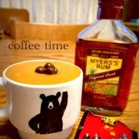 寒い夜にラム酒入りのダルゴナコーヒー|ともこさん