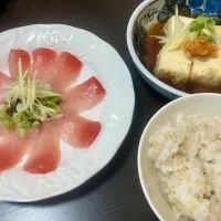 揚げ出し豆腐とビンチョウまぐろの昆布締め|tatsuponさん